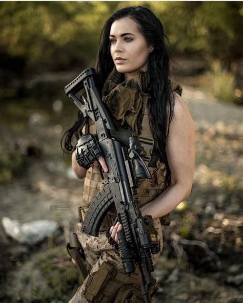 Girls With Guns .